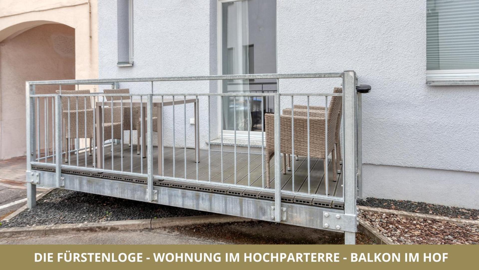 Neu Fewo Fuerstenloge 1-6 Pers Hinter Dem Markgraeflichen Opernhaus - 2 Schlafzimmer Mit Boxspringbetten 4 Einzel Oder 2 Doppelbetten, Balkon Und Einbaukueche, Barrierearm Bayreuth Buitenkant foto