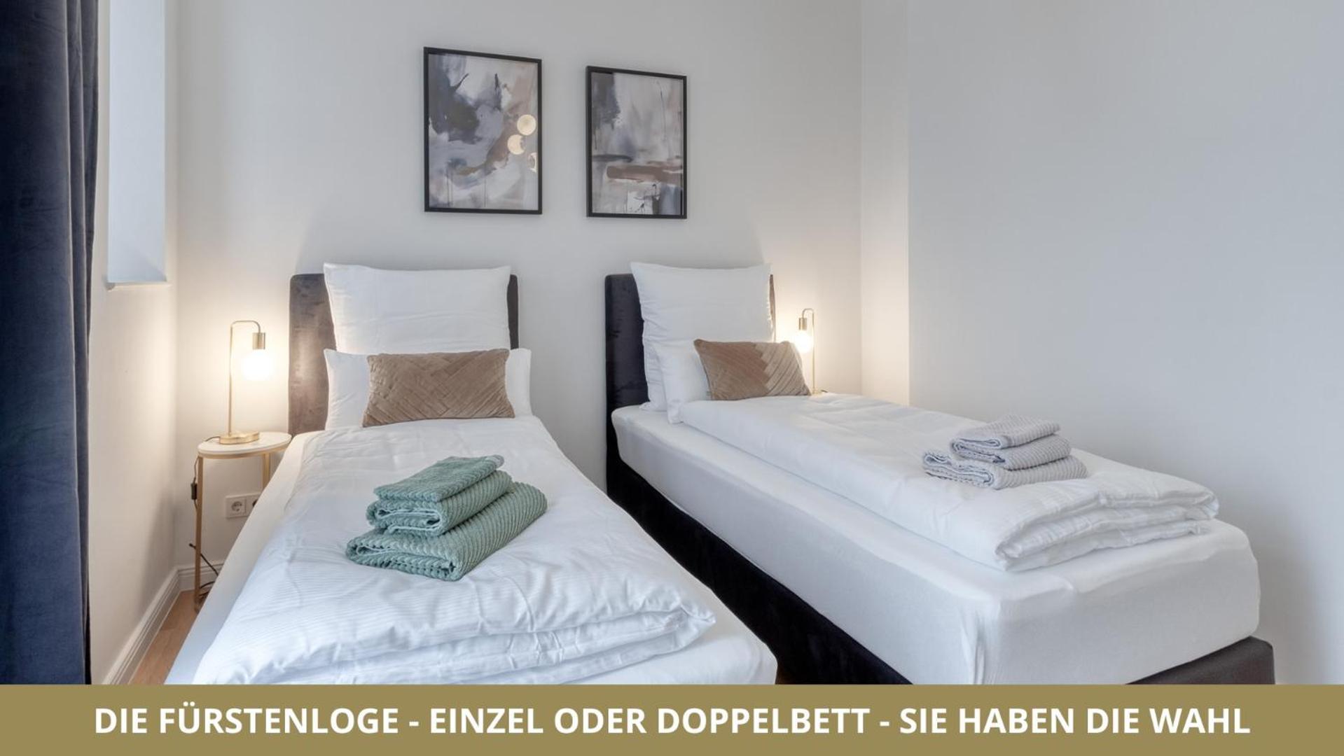 Neu Fewo Fuerstenloge 1-6 Pers Hinter Dem Markgraeflichen Opernhaus - 2 Schlafzimmer Mit Boxspringbetten 4 Einzel Oder 2 Doppelbetten, Balkon Und Einbaukueche, Barrierearm Bayreuth Buitenkant foto